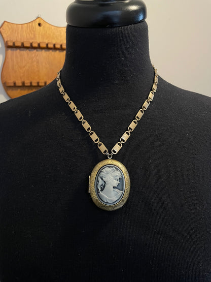 Fair Lady Locket